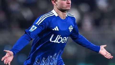 赵探长揭秘崔永熙膝盖伤情真相，康复之路仍在探索中